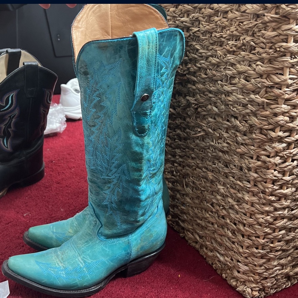 Turquoise western boots